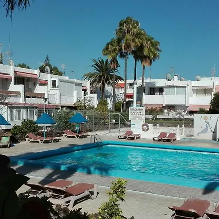 Pino's Costa Del Silencio